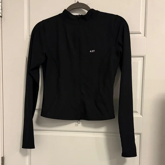 437 Curve Jacket - Picture 2 of 4